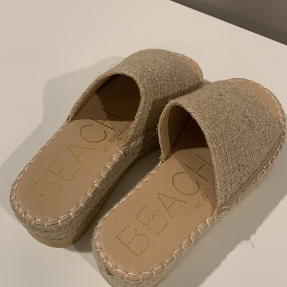 Sandals - Picture 2 of 5